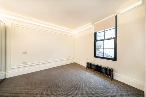 2 bedroom flat to rent, Thames Street, Sunbury-On-Thames TW16