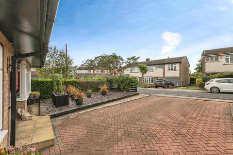 3 bedroom semi-detached house for sale, Mapplewell Crescent, Ossett