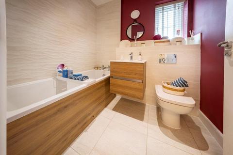 3 bedroom semi-detached house for sale, Plot 112, Nelson-2 at Hamilton Wharf, Dock Road North CH62