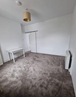 1 bedroom flat to rent, 1-Bed Flat on Alexandra Road