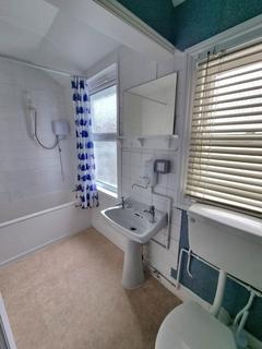 1 bedroom flat to rent, 1-Bed Flat on Alexandra Road