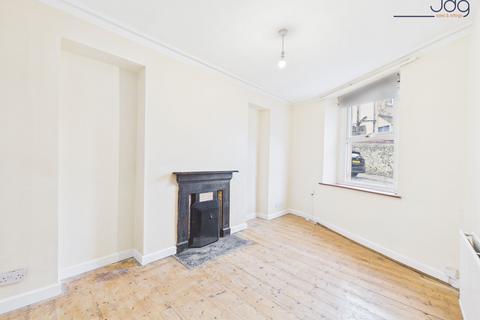 3 bedroom terraced house to rent, De Vitre Street, Lancaster, LA1