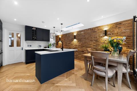 4 bedroom terraced house for sale, Ingelow Road, London