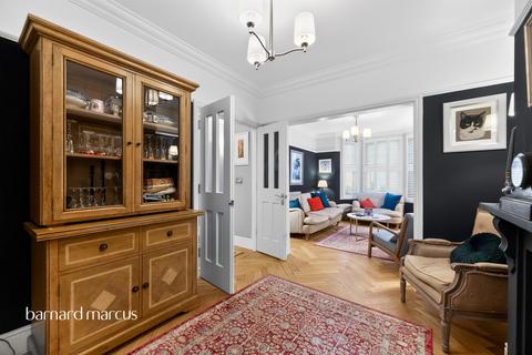 4 bedroom terraced house for sale, Ingelow Road, London