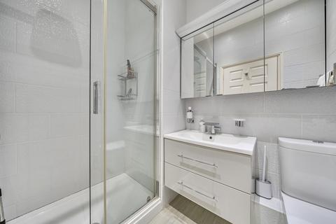4 bedroom terraced house for sale, The Boulevard, Greenhithe, Kent