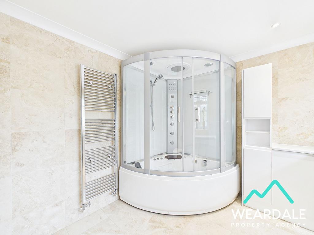 Bedroom 1 En-suite