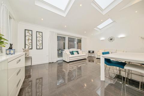 5 bedroom detached house for sale, Dove House Meadow, Great Cornard, Sudbury