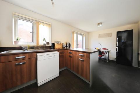 4 bedroom detached house for sale, Uxbridge Close, Ettingshall, Wolverhampton