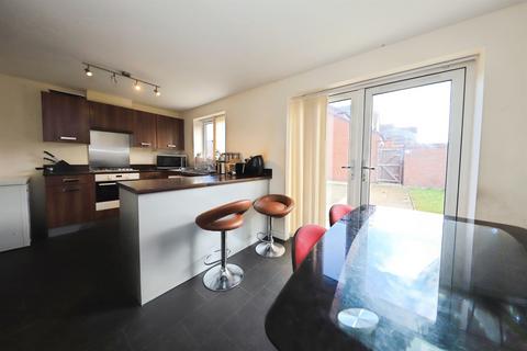 4 bedroom detached house for sale, Uxbridge Close, Ettingshall, Wolverhampton