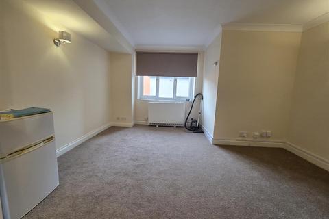 1 bedroom apartment to rent, Mariners Close, Bridgwater