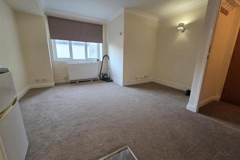 1 bedroom apartment to rent, Mariners Close, Bridgwater