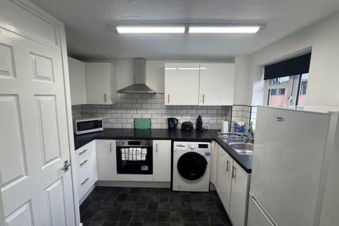 1 bedroom flat to rent, Westbury Road, London, E17