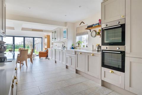 undefined, Cowley Way, Sutton Benger