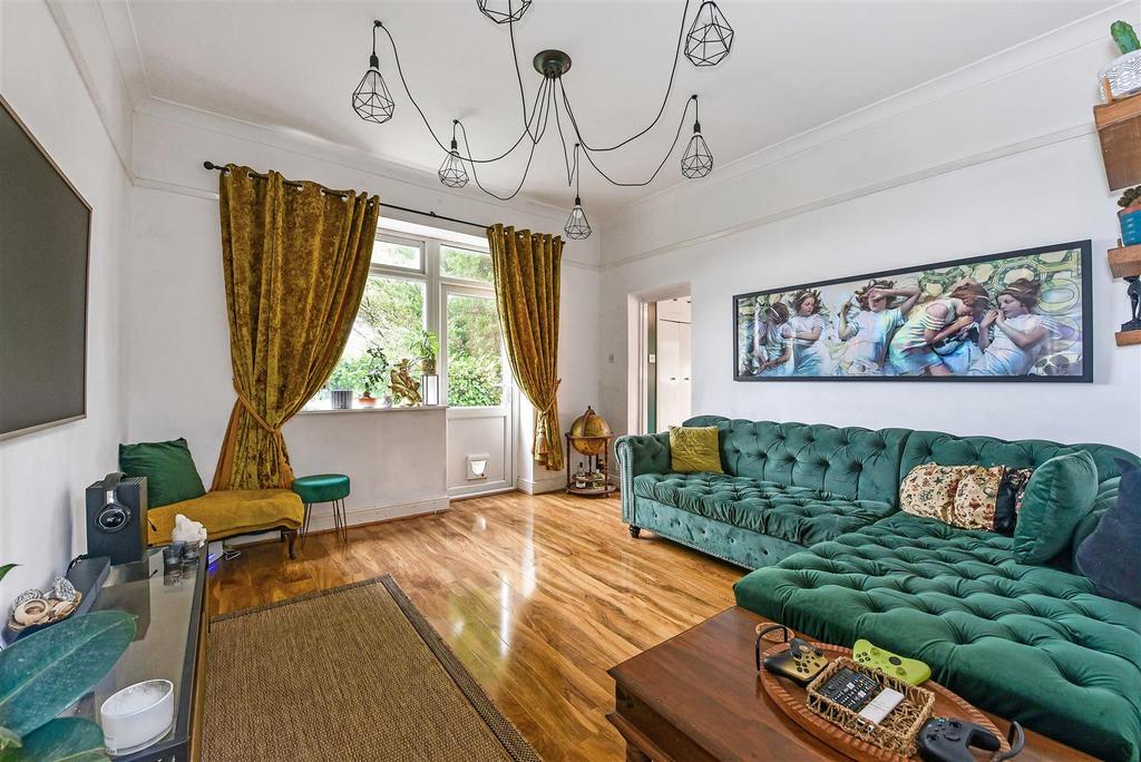 Living Room.jpg