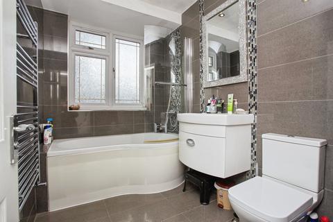 4 bedroom end of terrace house for sale, Stuart Road, Harrow