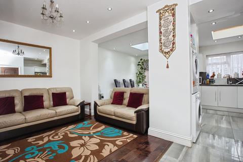 4 bedroom end of terrace house for sale, Stuart Road, Harrow