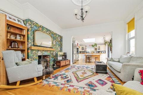 4 bedroom semi-detached house for sale, Crabbe Street, Ipswich