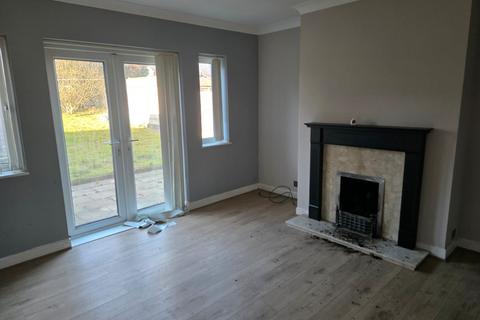 3 bedroom semi-detached house for sale, Thornton Avenue, Scunthorpe