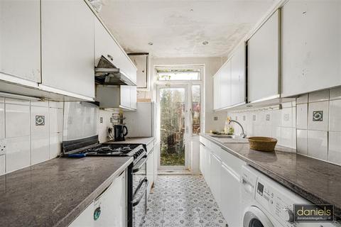 3 bedroom semi-detached house for sale, Woodfield Avenue, Wembley