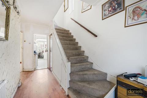 3 bedroom semi-detached house for sale, Woodfield Avenue, Wembley