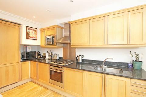 undefined, Ferry Lane, Brentford TW8