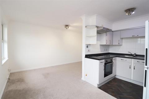 1 bedroom flat for sale, Tattersalls Chase, Southminster