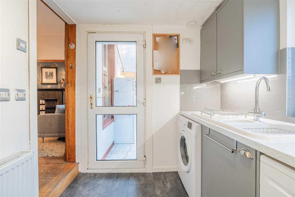 Kitchen-1.jpg