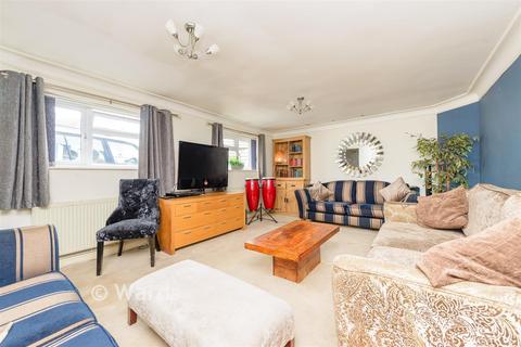 4 bedroom semi-detached house for sale, McKenzie Road, Lordswood, Kent