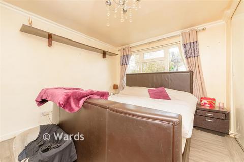 4 bedroom semi-detached house for sale, McKenzie Road, Lordswood, Kent