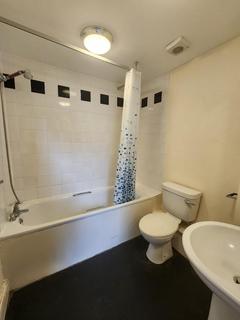 Studio to rent, England's Lane, London NW3
