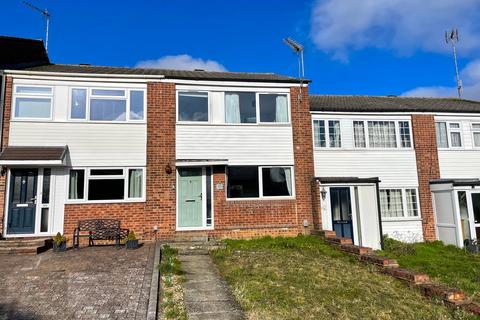 3 bedroom terraced house for sale, The Crest, Sawbridgeworth, CM21