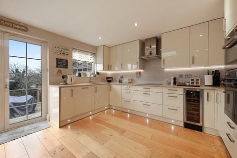 4 bedroom semi-detached house for sale, Alder Grove, London, NW2