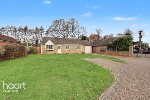3 bedroom detached bungalow for sale, Hazelville Close, Harwich
