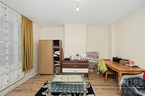 2 bedroom terraced house for sale, Flexmere Road., Tottenham