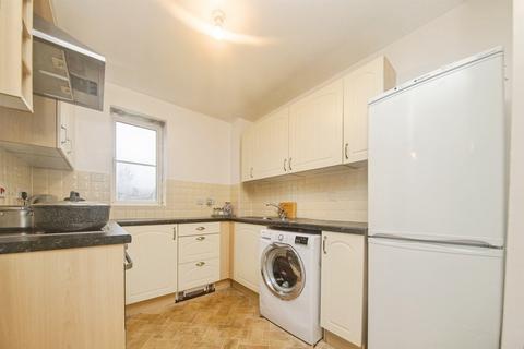 2 bedroom flat for sale, Demoiselle Crescent, Ipswich