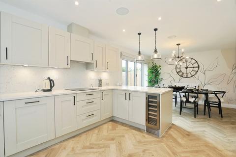 4 bedroom detached house for sale, Manchester Road, Northwich