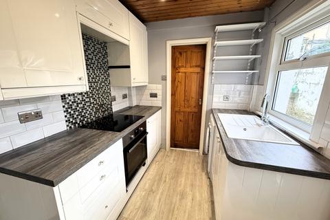 2 bedroom terraced house for sale, Dryden Street, Swindon, SN1