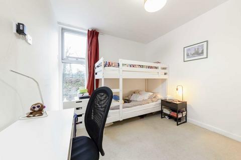 undefined, Colonial Drive, London W4