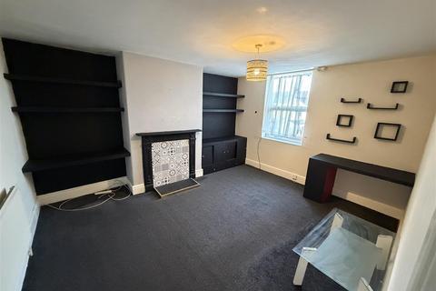 2 bedroom flat to rent, 76 London Street, FLEETWOOD FY7
