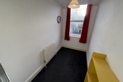 2 bedroom flat to rent, 76 London Street, FLEETWOOD FY7