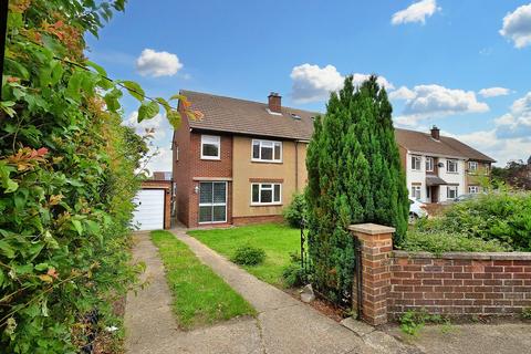 3 bedroom semi-detached house to rent - London Road, Milton Keynes MK5