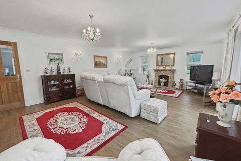 4 bedroom detached bungalow for sale, Preston