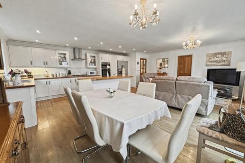 4 bedroom detached bungalow for sale, Preston