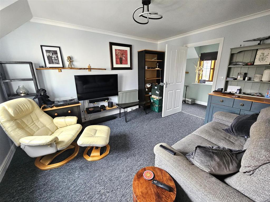 Lounge Area.jpg