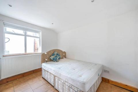 1 bedroom apartment to rent, Horn Lane, LONDON
