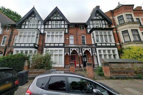 6 bedroom terraced house for sale, Ashleigh Road, Leicester