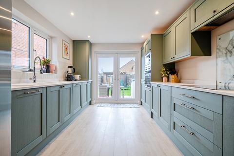 3 bedroom end of terrace house for sale, Richmond Park, Bishops Hull