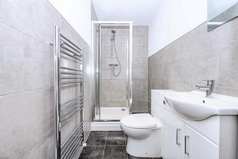 2 bedroom flat for sale, Catsbrook Road, Luton