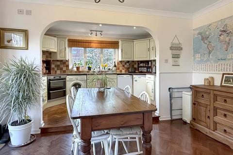 2 bedroom detached bungalow for sale, Bramley Meadow, Barnstaple EX32