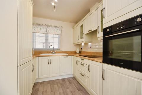 2 bedroom end of terrace house for sale, Dame Mary Walk, Halstead